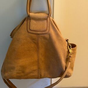 HOBO Sheila Caramel Leather Shoulder Bag